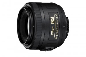 Nikon 首款 DX 規格標準鏡：AF-S DX NIKKOR 35mm F1.8G