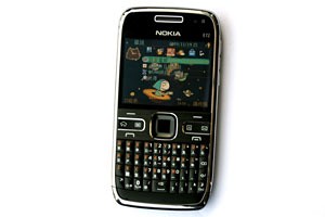$3,698 上市：E 系新機 Nokia E72 (外形篇)