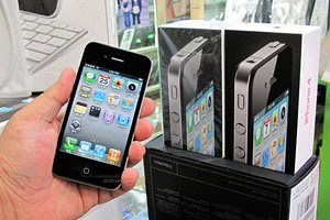 搶先睇：美版 iPhone 4 今天抵港‧高價開售