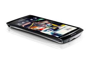 極薄 8.7mm 配 Sony Mobile BRAVIA 技術大芒：SE Xperia arc 預載 Android 2.3