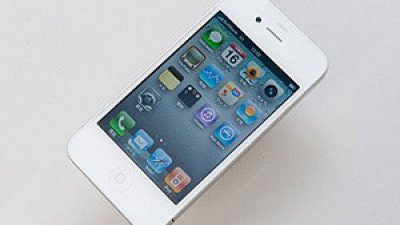 iPhone 4 白色 27/4 開售‧iPhone 5 九月上市？