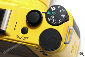 除了快門轉盤，相機亦設有快速轉輪。