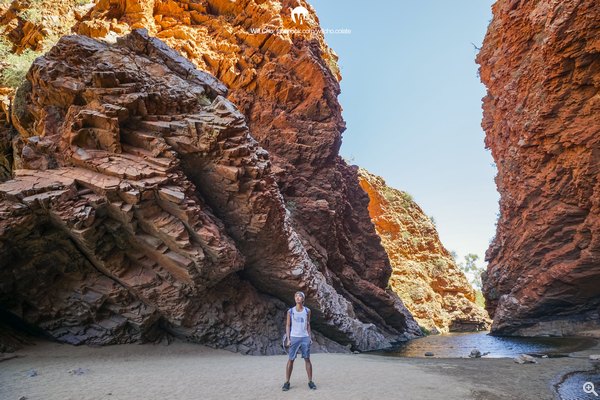 Simpsons Gap | α7R: LA-EA4 + SAL1635Z,16mm · 1/60s · f/8 · ISO200