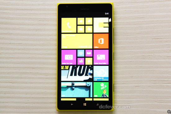 Nokia Lumia 1520 保留一貫 Lumia 手機設計風格