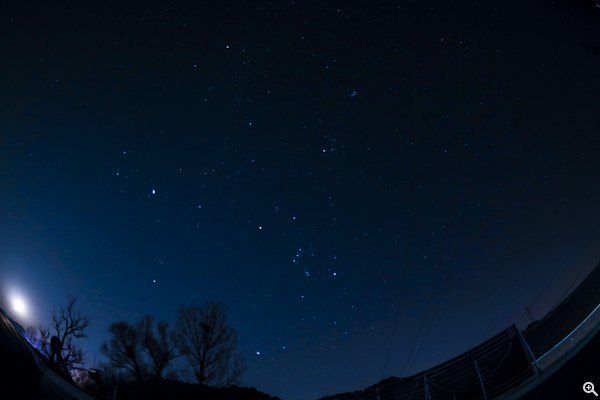 拍攝設定:Samsung NX 10mm、ISO 1600、f/3.5、15s