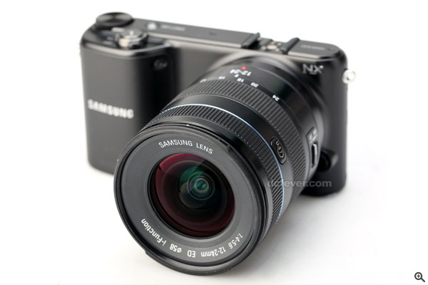 配上 NX2000 入門機使用,平衡感不俗。