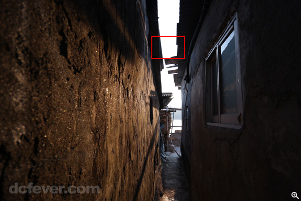 12mm、f/4、1/125s、ISO 100