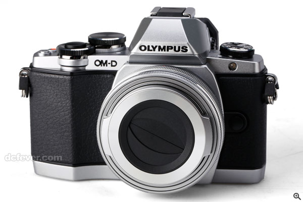 Olympus 為鏡頭推出專用自動鏡頭蓋。