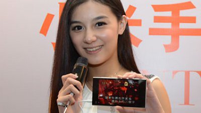 3 香港明日起發售小米 3 ： OleGoK 服務隨身「操曲」
