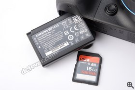 電池輕巧,但容量高達 1410 mAh,配合EVF拍攝,足夠一天所需。