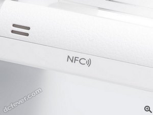 機身左側設有 NFC