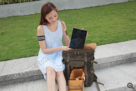 背囊並可存放 iPad 等物品。
