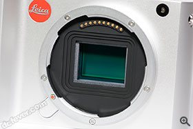 採用新的 Leica T 接環，對應 APS-C 片幅。