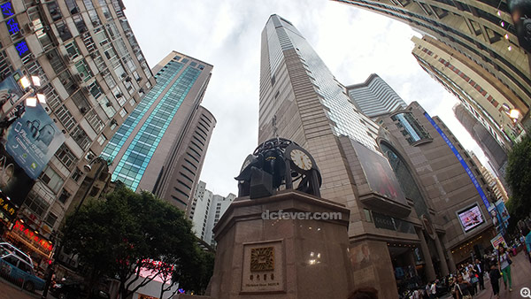 接上 Tohzi Å 0.4X 廣角鏡頭後，原地拍攝氣勢更加磅礡