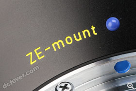 分別提供 Canon 的 ZE 及 Nikon 的 ZF.2 接環版本。 