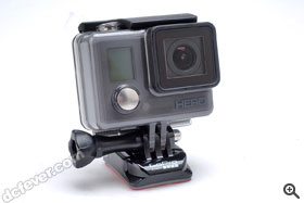GoPro Hero 外觀平實，花巧設計不多，自然少了像 Hero4 系列的簡易式操作介面。