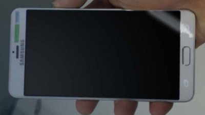 2.5D 強化玻璃、極窄屏幕邊框：疑似 Samsung Galaxy S6 真機流出