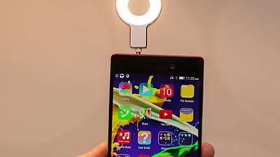 手機自拍都影到圓形眼神光？Lenovo 推出手機用環型閃燈 VIBE Xtension