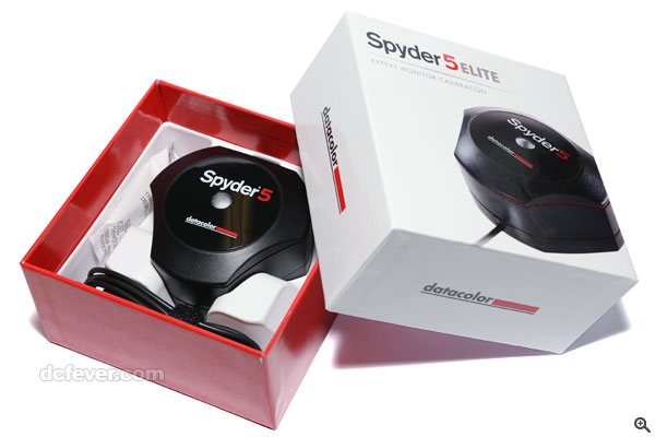 新 Spyder5 改用新包裝，一律以紅、白色設計，不同版本分別僅為「EXPRESS」、「PRO」、「ELITE」字樣。