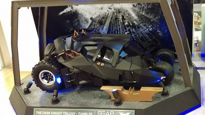 超精細黑夜之神座駕︰手機遙控 1:12 蝙蝠車限量 30 套  