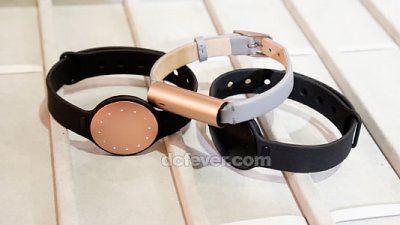 Misfit 智能飾物登場！看時間竟然似觀天象！