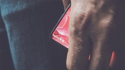 Android 之父 Andy Rubin 將推無邊框手機 Essential phone！規格正式曝光