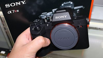 本月器材精選速遞：Sony A7R3 意外受升級客歡迎