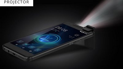 邊投影邊打機！Movi Phone CES 登場