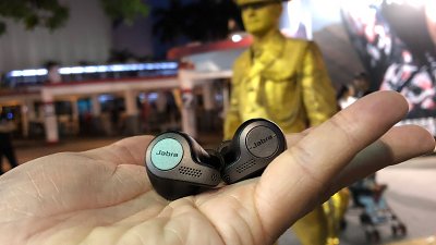 一戴一扭好穩陣！Jabra Elite 65t 試玩