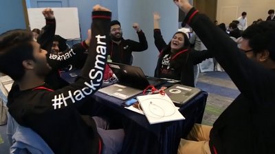 SmarTone 舉行第二屆 Hackathon 比賽！為智能物業培育人材