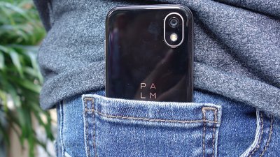 Palm 手機回歸香港！新作比八達通咭還要細