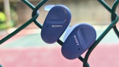 Sony WF-SP800N 評測：五項全能真無線耳機