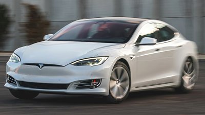 Tesla 不保值！Model S 二手價只值 3.8 萬港元？！