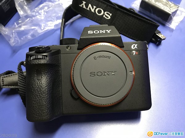 出售 99% 新 Sony A7r2 A7rII Body 行货 有保 2