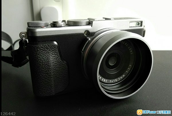 Fujifilm x70 not rx100