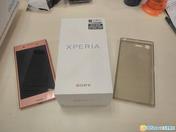 Sony Xperia XZ Premium 粉紅色