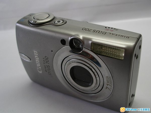 canon ixus700 7.1百万像 用sd card 充电池 有原厂充电器送