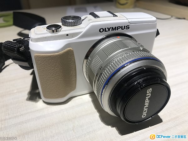 olympus epl2 body only very new big sell