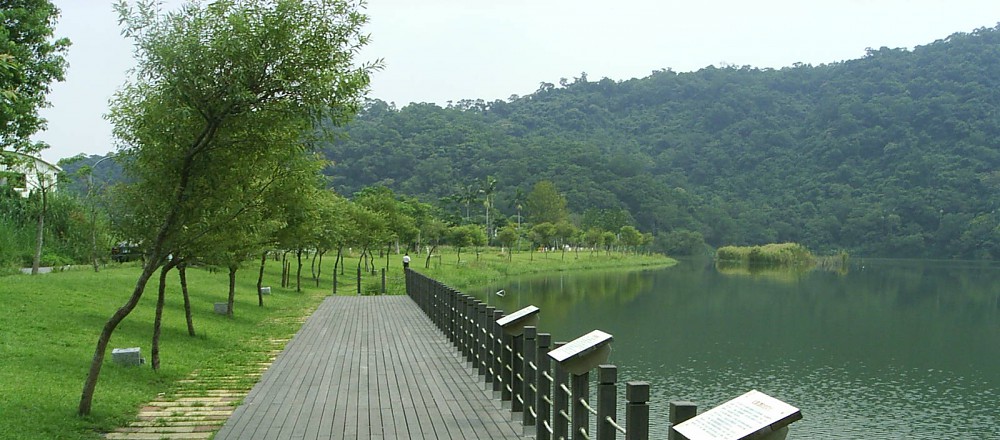 梅花湖風景區