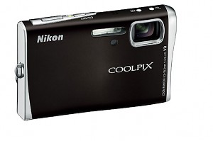 新一代 WiFi 卡片機：Nikon S52c