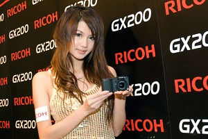 超廣角高級 Snapshot 機：Ricoh GX200 正式在港登場
