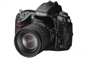 Nikon 中階全片幅單反 D700 推出新 Firmware