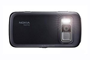 首款大光圈 28mm 廣角鏡手機：Nokia N86 8MP