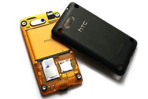 迷你機小升級：HTC HD mini 試用報告