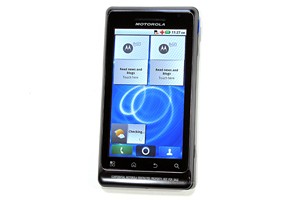 Desire Z 對手：Motorola Milestone 2 詳細試用報告