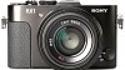 Sony RX1-R 為 "高解像" 版，感光傳不設 Low Pass