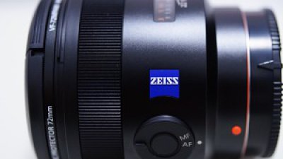 【Fever 達人】百年經典 Planar 蛻變﹣ZA 50mm f/1.4 SSM（開箱篇）