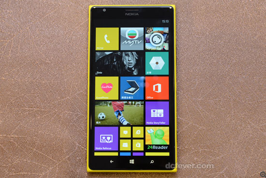 Nokia Lumia 1520 配備 6 吋 1920 X 1080 解像度屏幕