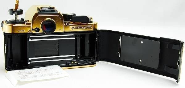 全新限量土豪金Nikon FA 傳統相機出售，索價三萬七千港元！ - DCFever.com