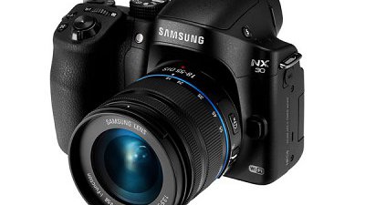 Samsung NX30 旗艦現身、高階配置搶攻
